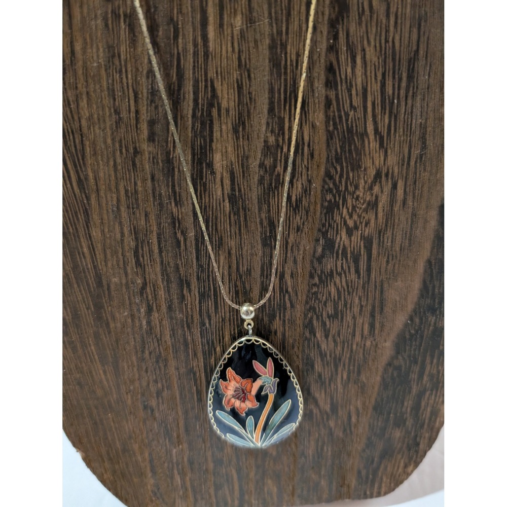 Vintage Cloisonne Enamel Flower Pendant Necklace Black Gold Tone Floral Lily